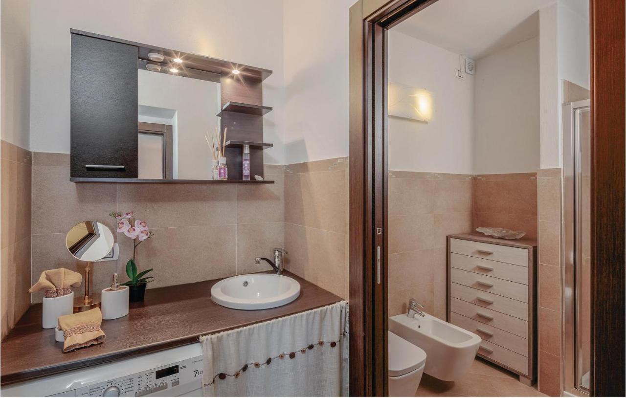 Beautiful Apartment In Pitelli -Sp- With Kitchen La Spezia Exterior foto